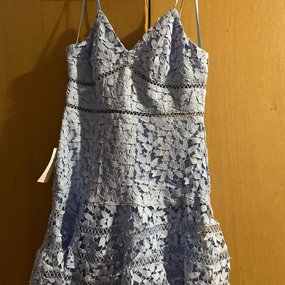 Dress lace - Picture 4 of 5